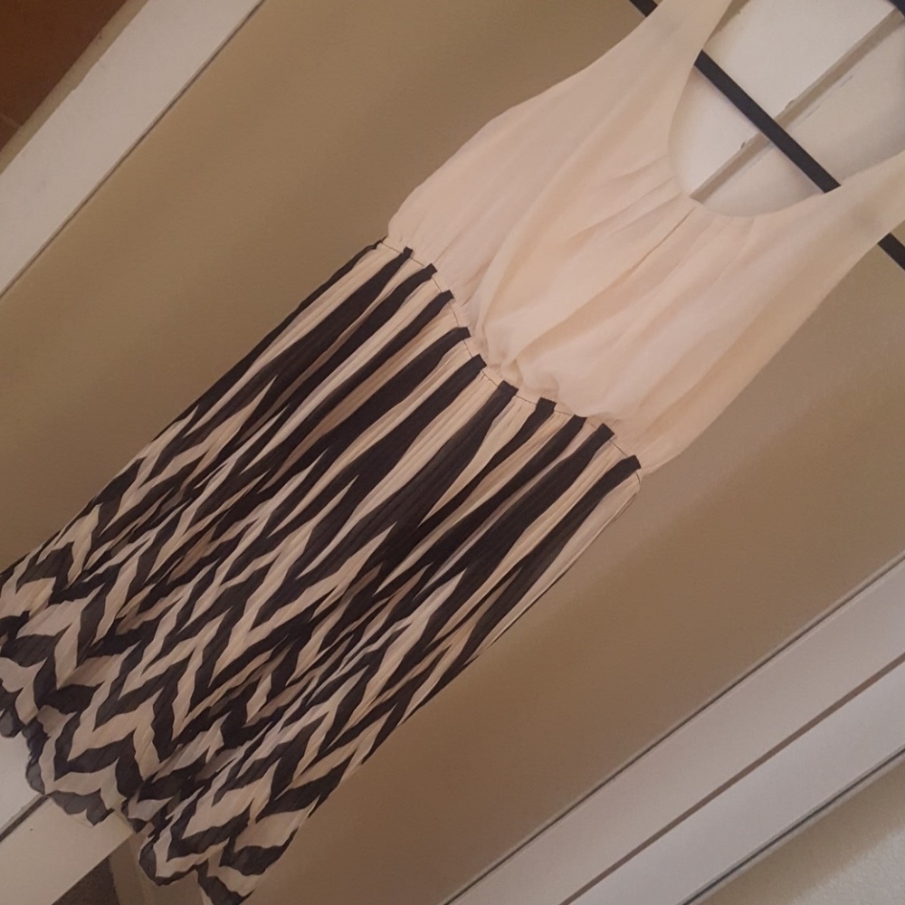 Adorable Chiffon party dress